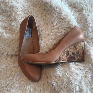 Kelly & Katie Nude Wedges